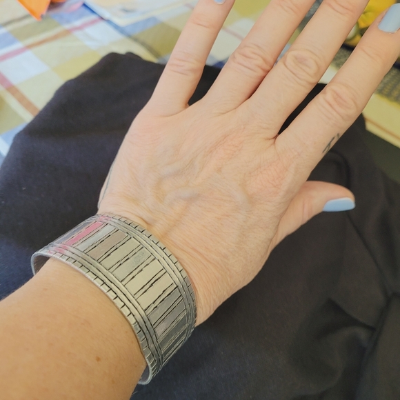 Bracelet - Picture 3 of 3